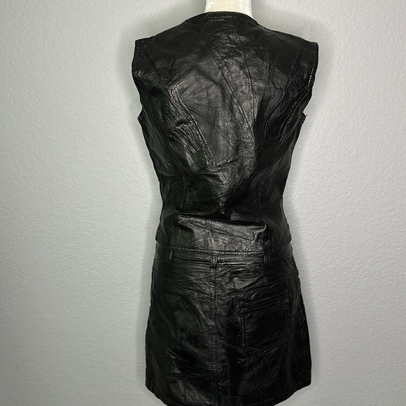DeCoded Women’s Black Leather Vest (M) and Skirt (L) - Picture 8 of 16